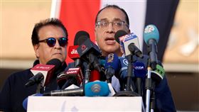 埃及總理馬德布利（Mostafa Madbouly），訪問加薩地帶之間的拉法過境點，致詞。（圖／路透／達志影像）