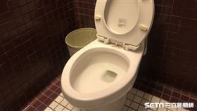 馬桶,腳踝,坐式,便祕,上廁所(記者賴俊佑攝影)