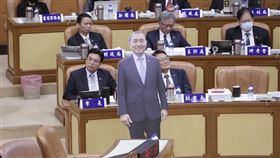 市長寶座被霸佔　他酸：不知道哪裡需要侯（圖／翻攝自卓冠廷臉書）