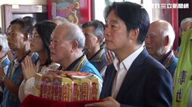 ▲賴清德 苗栗縣第一選區立委候選人康世明苑裡鎮巧聖先師廟參香及揭匾及受訪