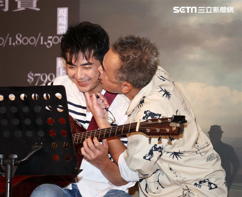 陳昇跨年演唱會啟售記者會，對於捲入Me Too性騷風波，今現身道歉。（圖／記者邱榮吉攝影）