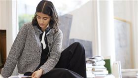 女裝針織短版外套原價NT$1290雙11價NT$990。（圖／品牌提供）