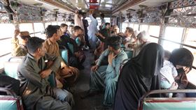 巴基斯坦下最後通牒　16萬多阿富汗人大限前急逃 美聯社