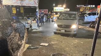 按喇叭引衝突　赤山巖佛門聖地大亂鬥砸車