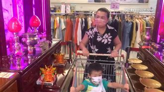 大賣場驚現佛壇、佛衣　引民眾熱議驚奇