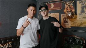 小刀,牛奶（圖／日昇正亮娛樂提供）