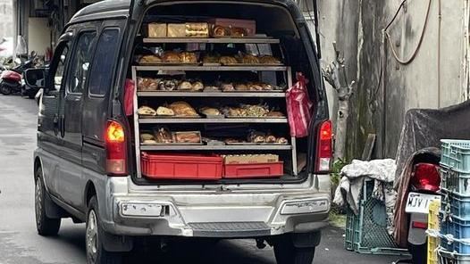 他曬經典麵包車照　勾萬人回憶：好懷念