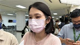 回想起在24小時內做出器捐決定，高先生的大女兒高毓羚仍不免感傷。（圖／記者簡浩正攝影）