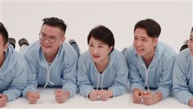 盧秀燕,伏地挺身（圖／翻攝自盧秀燕IG）