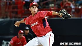 ▲台灣大賽首戰，味全龍投手陳冠偉12局上登板無失分。（圖／記者劉彥池攝影）