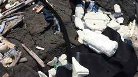 海洋公民基金會公布澎湖第一季海廢垃圾量（2）海洋公民基金會18日發表第一季澎湖海岸垃圾調查結果，全澎湖50%的垃圾集中在10%海岸沙灘線上。（海洋公民基金會提供）中央社　109年5月18日