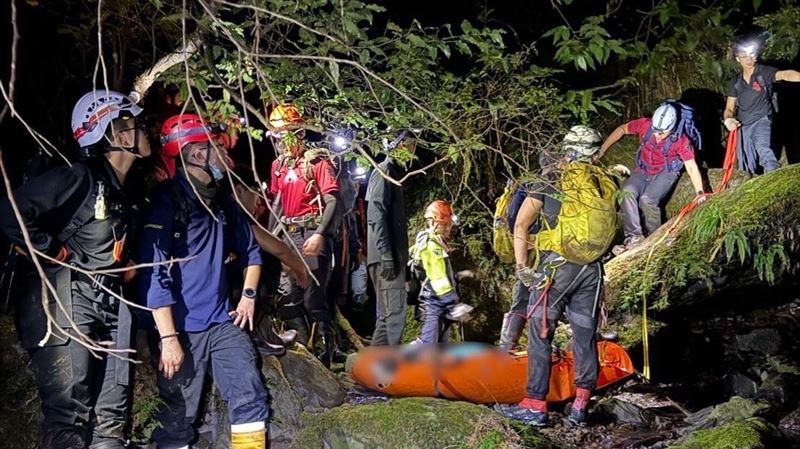 甥舅挑戰北插天山　舅失足墜谷頭部重創亡
