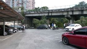 ▲有關週刊報導新北市議員廖先翔家族於汐止茄苳路涉及疑似違規使用國有地、保育地、綠地非法開設停車場，為釐清相關事實，立委洪申翰、新北市議員戴瑋姍、新北市議員林秉宥將於6日下午2點半，邀集相關主管機關至現場舉辦會勘。