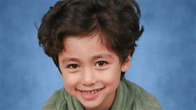 胡志強，混血金孫，長大，精緻五官超帥，頭髮茂密，胡志強自豪：笑容像我(圖／翻攝自胡志強臉書)