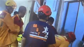 電梯意外,夾困,工人,傷重不治