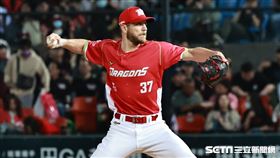 ▲台灣大賽第3戰，味全龍先發投手鋼龍。（圖／記者劉彥池攝影）