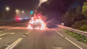 國道,火燒車,貨車,油罐車,焦屍,汐止,新北,