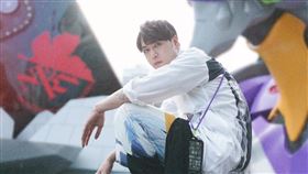 YouTuber志祺七七張志祺朝聖《新世紀福音戰士》「PROJECT CSTF 計畫：台北作戰基地」。（圖／翻攝自張志祺臉書）