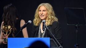 佛洛伊德女成迪士尼股東.芭芭拉史翠珊(圖/翻攝自IG)