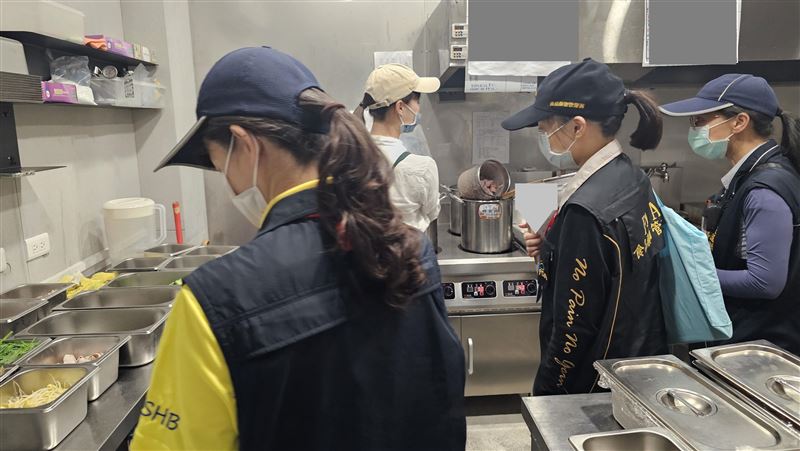 輕食料理不誠實　高雄兩業者挨罰十萬