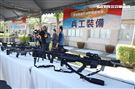 國安局特勤中心展示BARRETTMRAD狙擊槍等新式裝備。（記者邱榮吉/攝影）