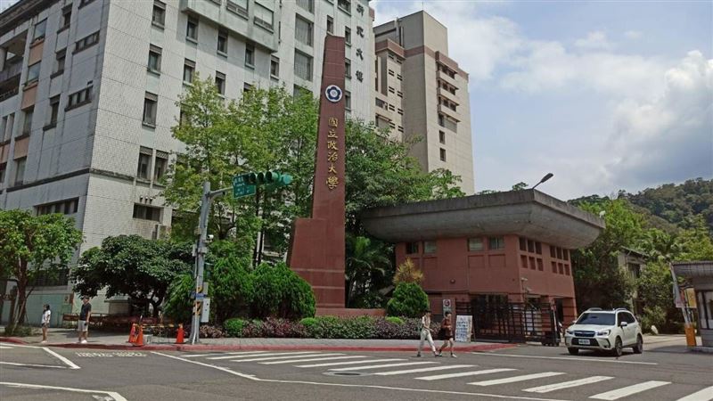 放任狗群追咬多人傷　政大「狗后」下場曝