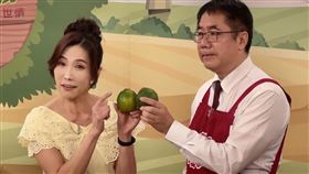 黃偉哲專程北上到電視購物Live節目現場銷售近10公噸共5萬顆青皮椪柑