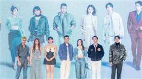 ▲《來！金來號！》由黃冠智（左起）、林思宇、袁澧林、周興哲、邵雨薇、吳思賢和林敬倫共同演出。（圖／大慕影藝提供）
