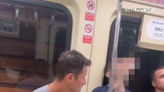 澳消防捷運開啤酒趴　遭民眾拍下領隊道歉