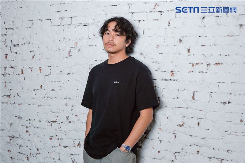 楊銘威《此時此刻》三立新聞網專訪。（圖／記者楊澍攝影）