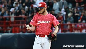 ▲台灣大賽第7戰，味全龍先發投手鋼龍。（圖／記者劉彥池攝影）