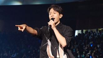 韋禮安小巨蛋唱一半！超大咖歌王驚喜現身