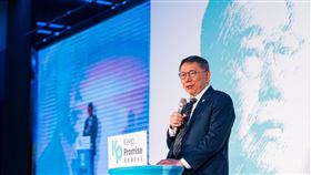 名嘴黃智賢說，2026的柯文哲，2028的柯文哲，顯然可以把國民黨吃乾抹淨。（圖／翻攝自柯文哲臉書）