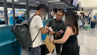 詐團假投資真詐財得手1400萬　警機場逮人