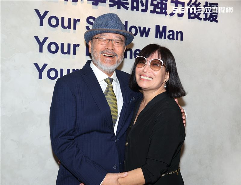 班鐵翔與妻子Celine結婚滿7周年。（圖/記者邱榮吉攝影）