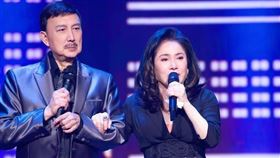 余天（左）、李亞萍相當思念余苑綺。（圖／高雄流行音樂中心提供）