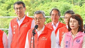 行政院長陳建仁今（14）日視察「台9線花東縱谷公路安全景觀大道計畫-木瓜溪橋改建工程」。（圖／行政院提供)