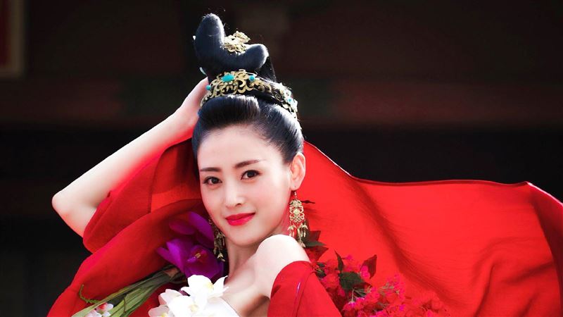 張天愛昔遭演員男友劈腿　微博開砲掀熱議