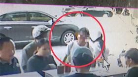 竹東,乞討,鈔票,早餐（圖／翻攝畫面）