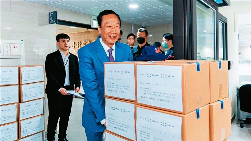 永齡重臣捲收買個資　連署行賄案劍指郭
