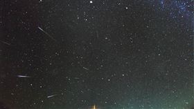 每年11月初至月底出現的獅子座流星雨，將在11月18日（周六）達到極大。（圖／翻攝自北市府官網）