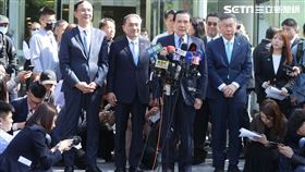 藍白政黨協商，民眾黨主席柯文哲、前總統馬英九、國民黨總統參選人侯友宜、國民黨主席朱立倫進行說明。（圖／記者邱榮吉攝影）