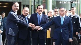 藍白合政黨協商二次會後共同受訪前朱立倫侯友宜馬英九柯文哲握手