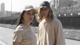 簡約時尚風格的NEW ERA「COLOR ERA」系列日常上街、休閒運動一套就型！（圖／品牌業者提供）