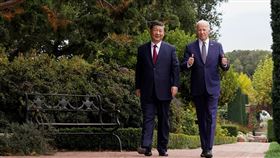 習近平　拜登　散步交談
圖／路透社／達志影像