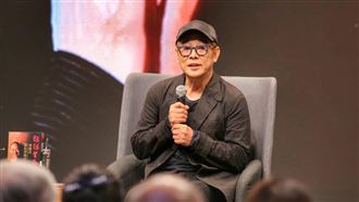 李連杰現身演講脫口：我還沒死　全場笑了