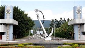 ▲已婚海軍中校與女少校進入營區共度一夜遭法辦。（圖／CTWANT）