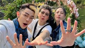 《終極一家》演員的合體讓粉絲超驚喜，紛紛表示自己夢回16年前。（圖／翻攝自汪東城微博）