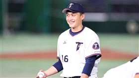 ▲亞冠賽第1場台日大戰，第4棒由味全龍劉基鴻扛起。（圖／中華職棒提供）