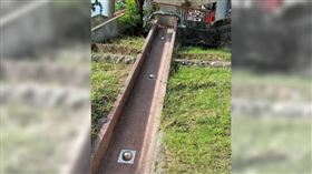 屏東中山公園的溜滑梯。（圖／臉書「路上觀察學院」）
